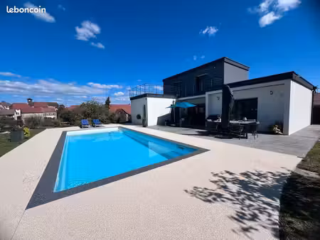 superbe villa d'architecte avec piscine