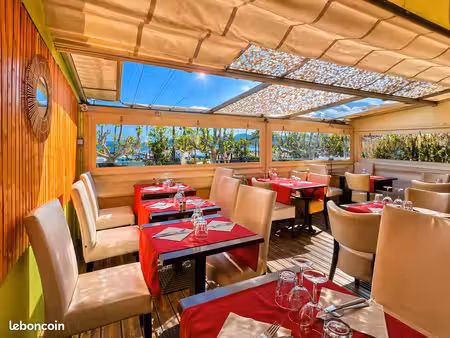 restaurant  terrasse vue mer