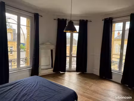 sedan centre. appartement meublé t3 entièrement équipé  lumineux et calme