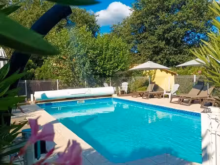 résidence de vacances/ gîtes à vendre en ardèche - secteur ruoms/ vallon pont d'arc