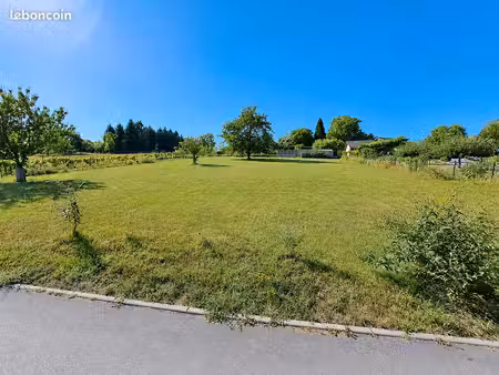 terrain 1680 m² – château-porcien – sur les hauteurs