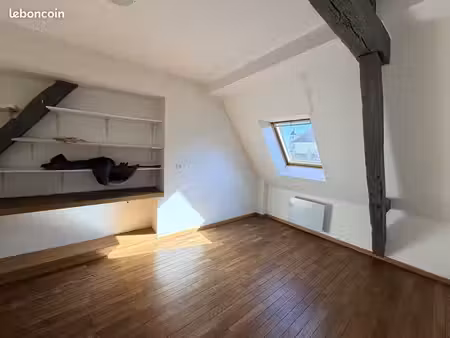 immeuble 215 m² sens