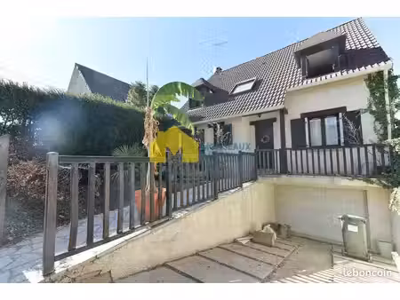 maison 6 pièces 137 m²