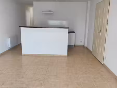appartement t3 rdc parking terrasse
