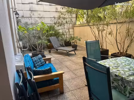 superbe t2 avec grande terrasse privative