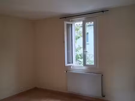 t2 limoux centre 59m²