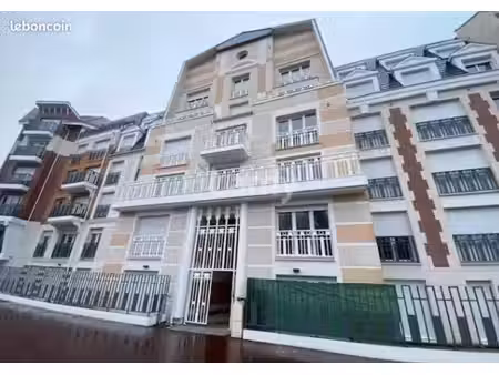 parking 11 m² le blanc mesnil