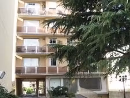 parking 9 m² livry gargan