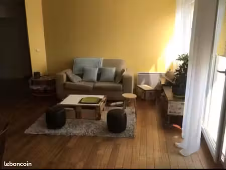 location 3p saint- ouen au pieds l14