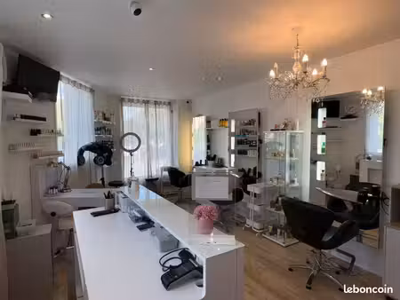 commerce salon de coiffure esthétique