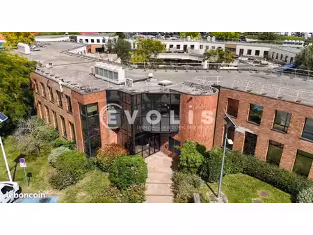 bureaux 86 m²