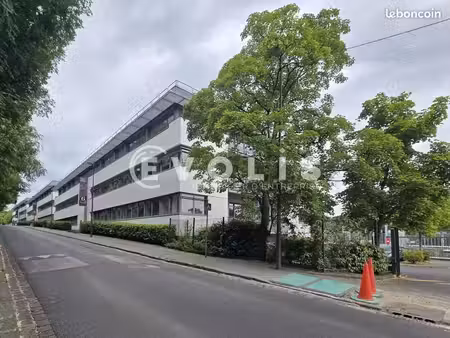 bureaux 800 m²