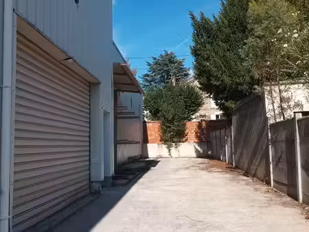 local commercial 195 m² brunoy