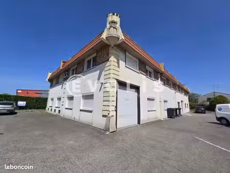 local d'activité 456 m²