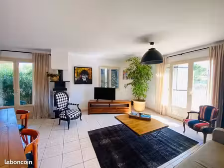 maison 150m2- 4 chambres et bureau-garage - vinassan