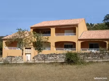 t2 meublé 40 m² – casanova di venaco – à 8 min de corte