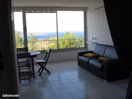 f2 61 m2 vue panoramique situé à 5 mns des plages