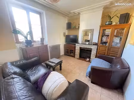 maison de ville 5 pièces 90 m²