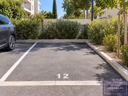 parking nouveau monde / polygone