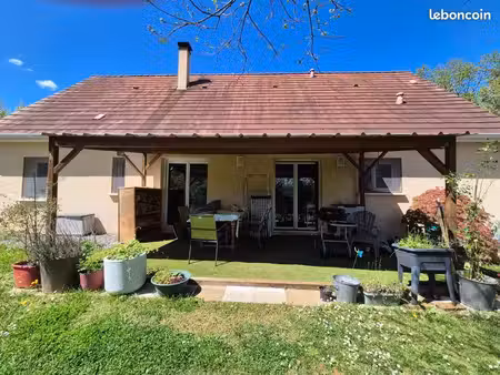 location maison villeneuve aveyron