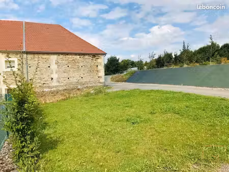maison 1 pièce 140 m²