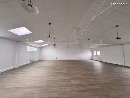 bureaux 282 m²