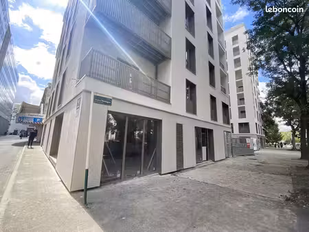 local commercial 74 m² noisy le grand