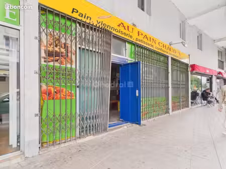 local commercial 57 m²