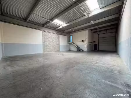 local d'activite 288 m² villepinte