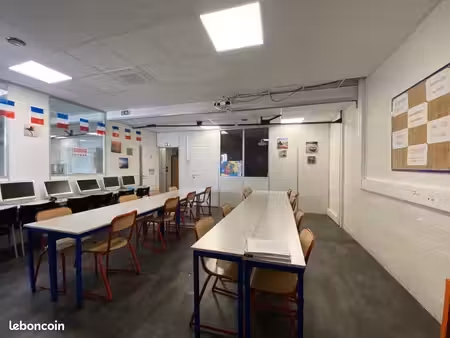 bureaux 352 m²