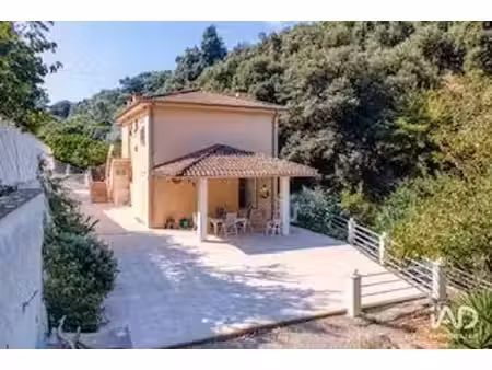 maison à menton (06500)