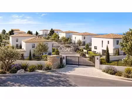 carnoules  terrain à bâtir de 557m2 dans un domaine privé de standing