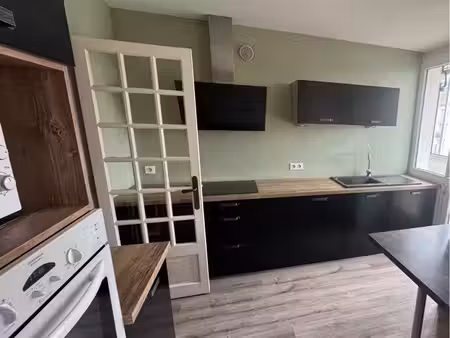 3 pièces • 84 m2 . aurillac 15000 quartier stade - alouettes - massigoux