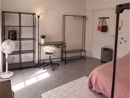 à louer studio meublé secteur catho