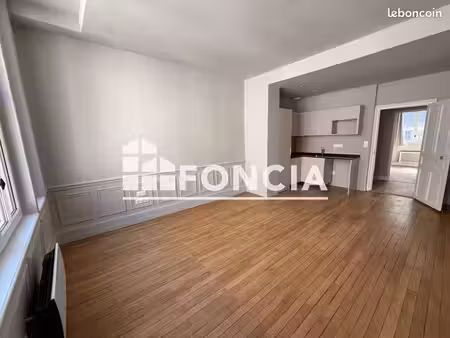 appartement 3 pièces 52.5m² à louer 750 - blois 41000