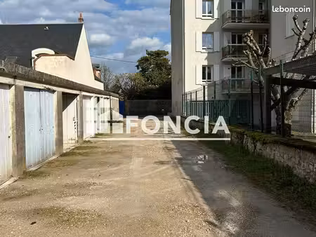 stationnement 16m² à louer 77 - orleans 45000