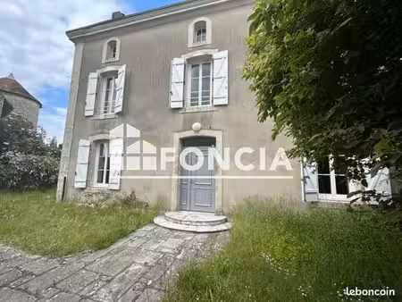 maison 5 pièces 128m² à louer 747 - civaux 86320