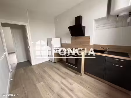 appartement 27.58m² à louer 350 - chatellerault 86100