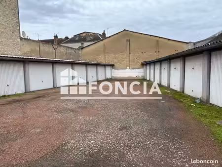 stationnement 10m² à louer 55 - montargis 45200