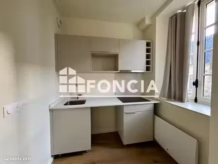 appartement 35.2m² à louer 550 - auray 56400