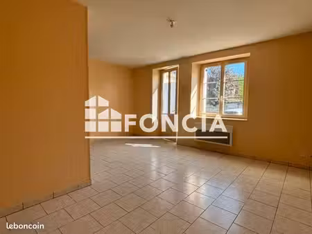 appartement 3 pièces 50m² à louer 428 - le lude 72800
