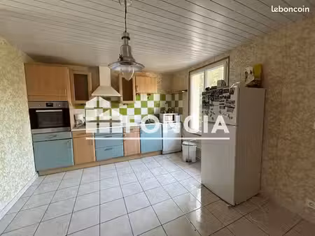 maison 4 pièces 84.91m² à louer 890 - ploneour lanvern 29720