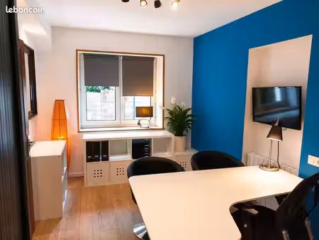 local professionnel / bureau meublé à louer – vieux-chenôve (21) dans résidence de standin