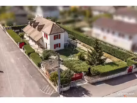 maison 6 pièces 173 m²