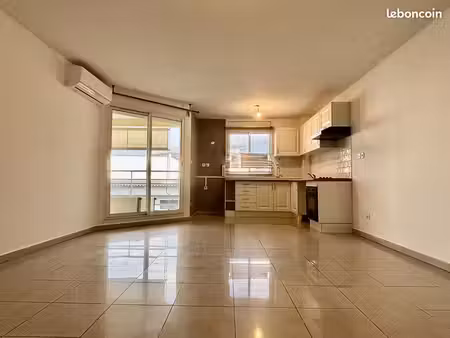 appartement 2 pièces 50 m²