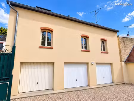 immeuble 4 pièces 90 m²