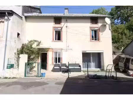 maison de village avec terrain constructible  calme  terrasse et beau potentiel