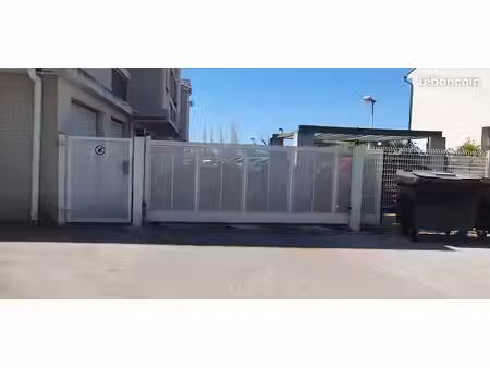 garage fermé aérien
