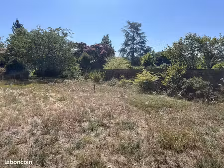 terrain à bâtir de 517 m² à hourtin (33)