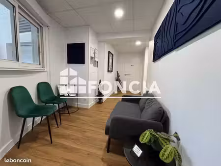 local commercial 12.4m² à louer 520 - tours 37000